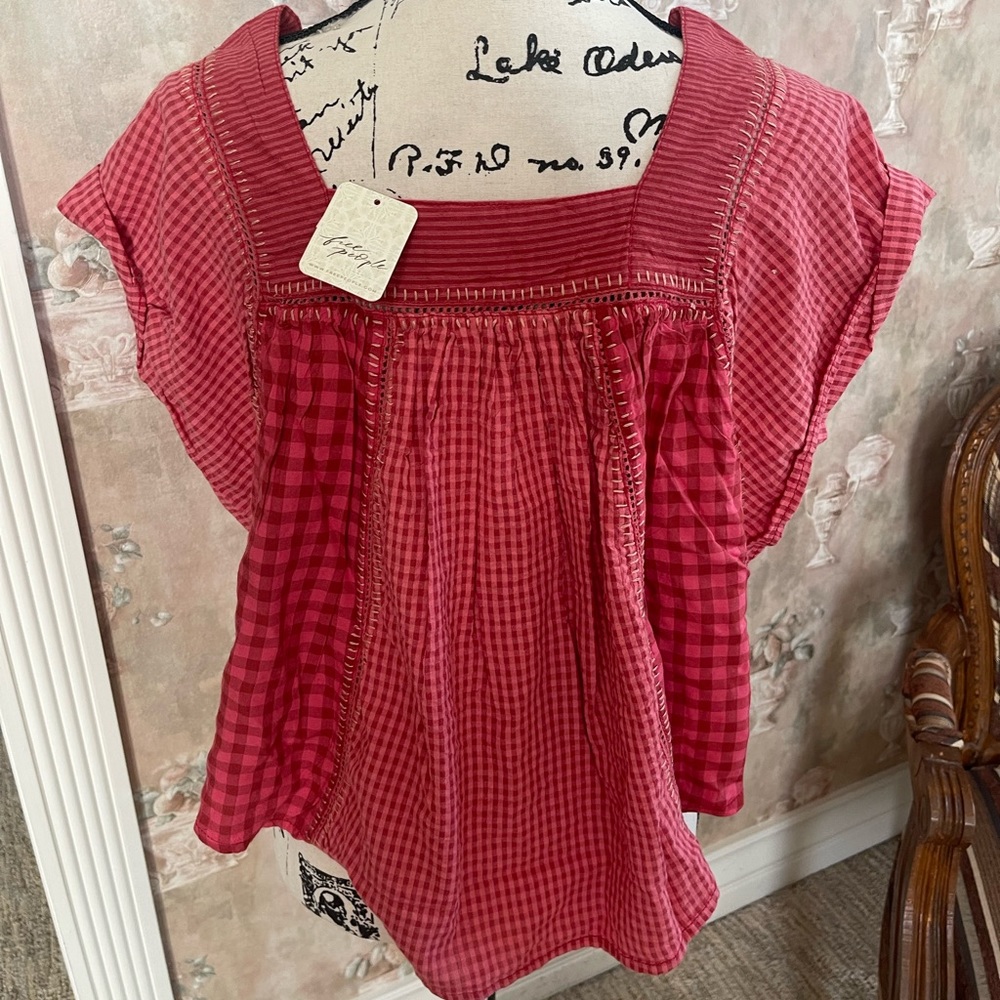 FREE  PEOPLE HALF MOON EMBROIDERED TOP CHERRY WHITE SMALL LARGE - Picture 6 of 8